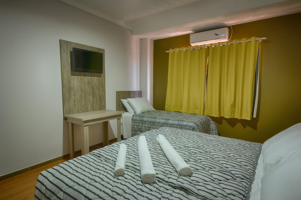 Hotel Iguassu Inn フォス・ド・イグアス エクステリア 写真