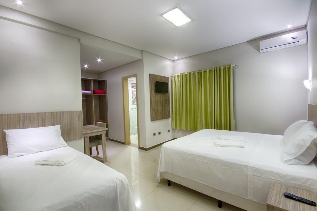 Hotel Iguassu Inn フォス・ド・イグアス エクステリア 写真