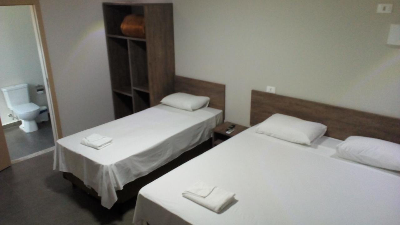 Hotel Iguassu Inn フォス・ド・イグアス エクステリア 写真