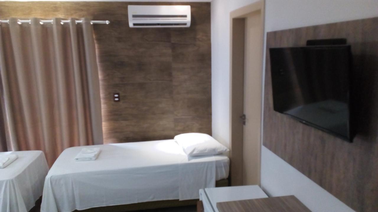 Hotel Iguassu Inn フォス・ド・イグアス エクステリア 写真