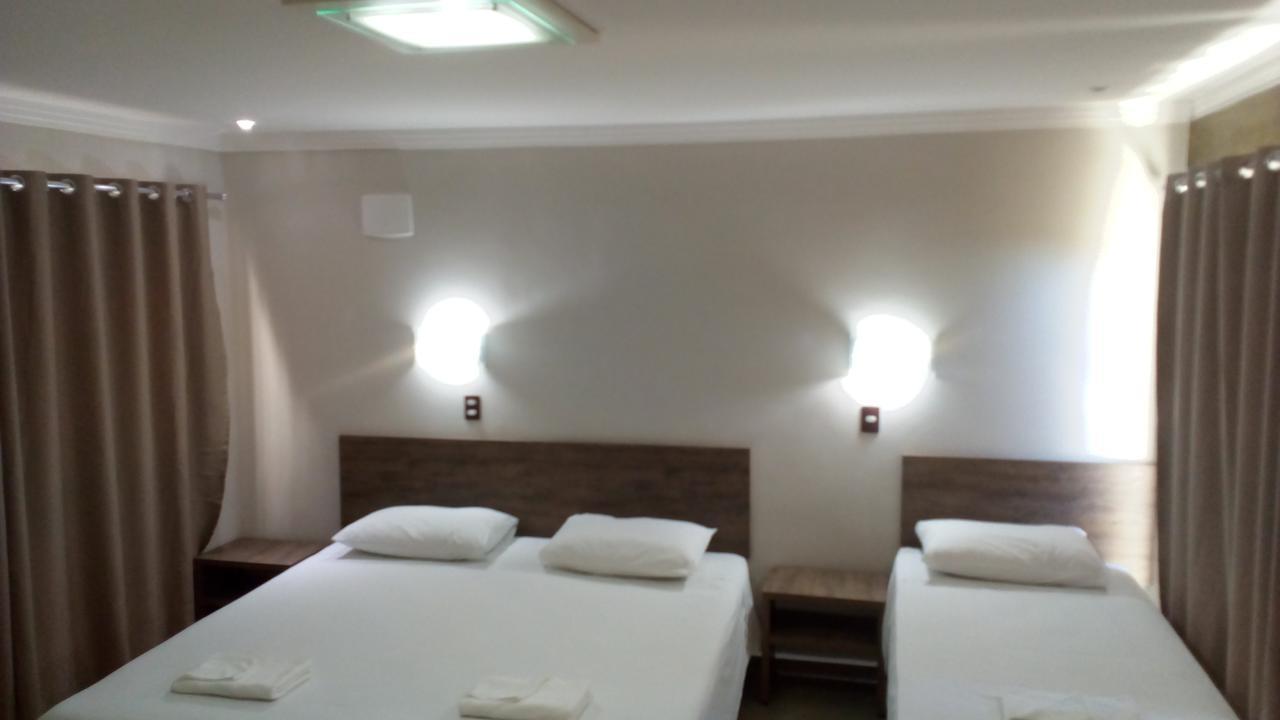 Hotel Iguassu Inn フォス・ド・イグアス エクステリア 写真